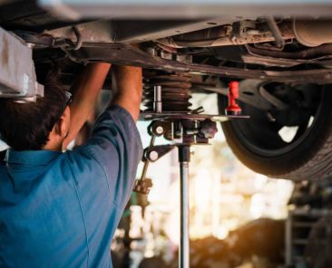 Az akkumulátor ellenőrzésének fontossága egy szervizben