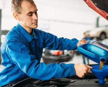 Így készüljünk fel a műszaki vizsgára egy autószerviz segítségével