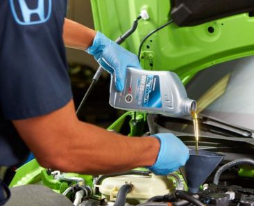 Hogyan őrizzük meg az autónk garanciáját a szervizkönyv helyes vezetésével?